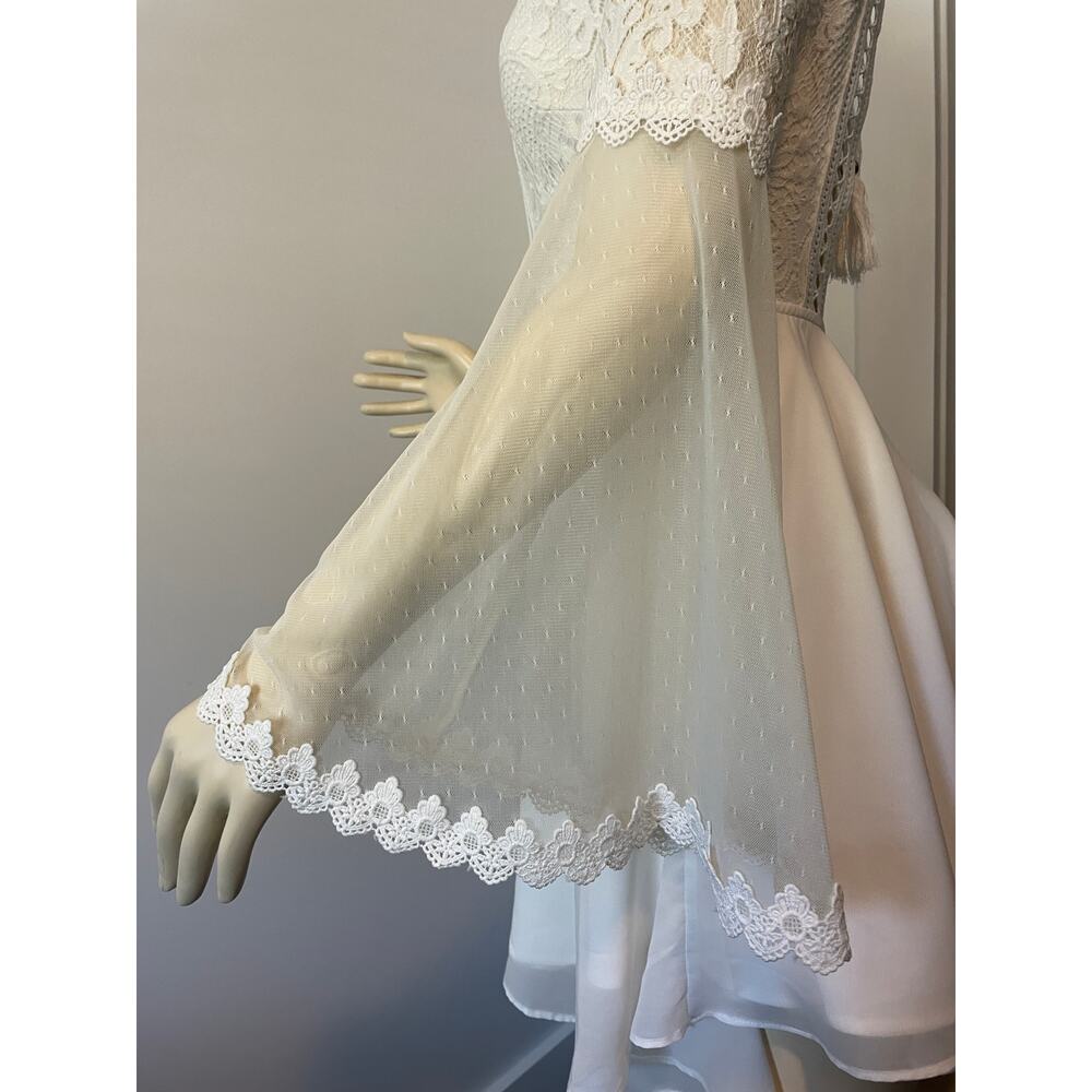 Two Sisters Bethany Lace Boho Short White Wedding Dress Size 8 - Picture 6 of 11